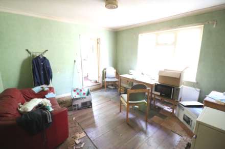 West Wycombe Road, Image 3