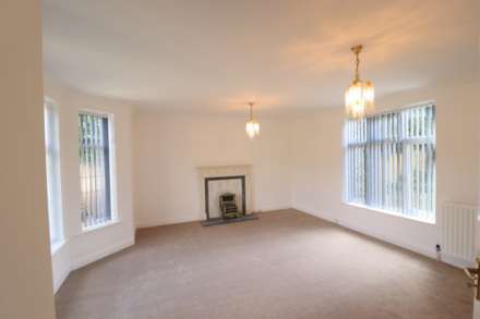 School Close, High Wycombe, Image 5