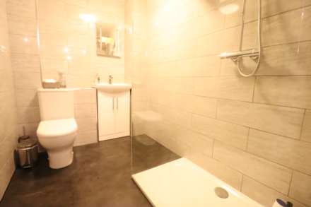 Guildmaster Court, Desborough Road, Image 5