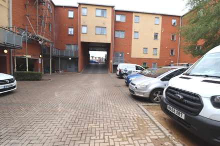 Guildmaster Court, Desborough Road, Image 7