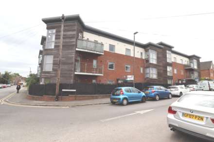 Lindsay Court, Lindsay Avenue, Image 1