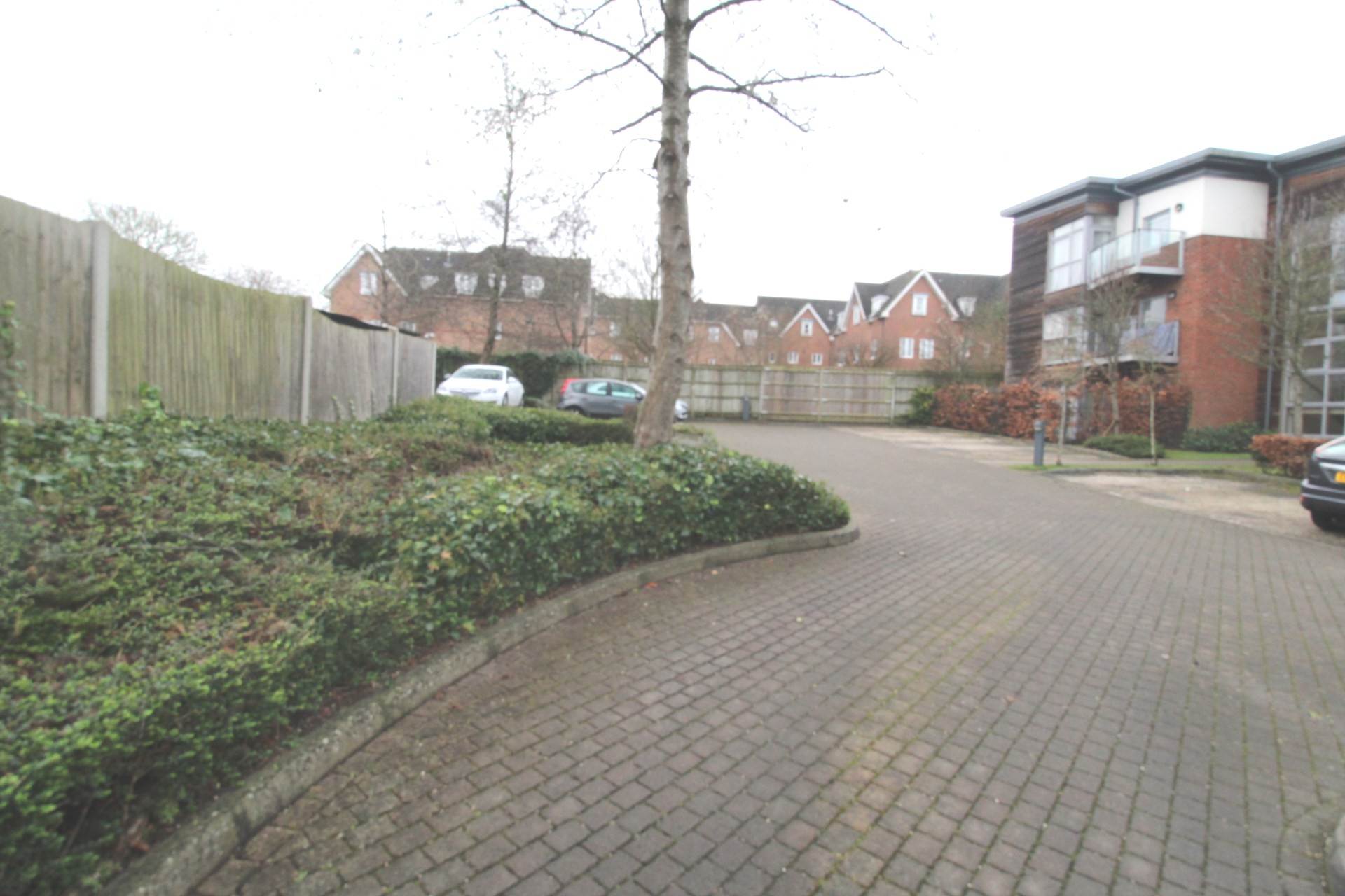 Lindsay Court, Lindsay Avenue, Image 8