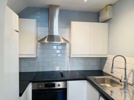 Falcon Rise, Downley, Image 2