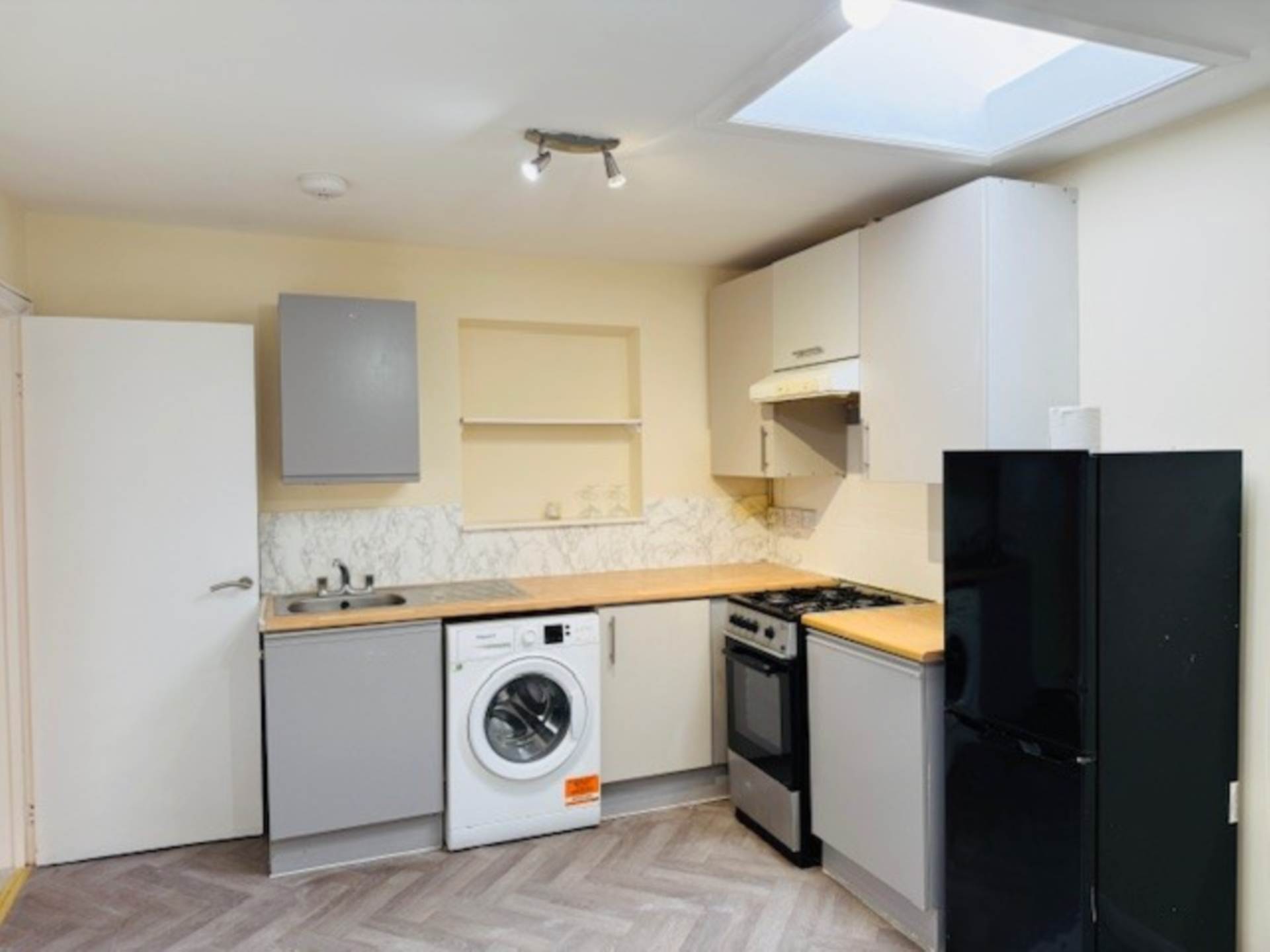 Amersham Road, High Wycombe, Image 1