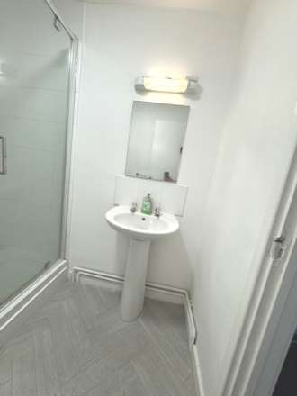 Pevensey Road, Slough, Image 4
