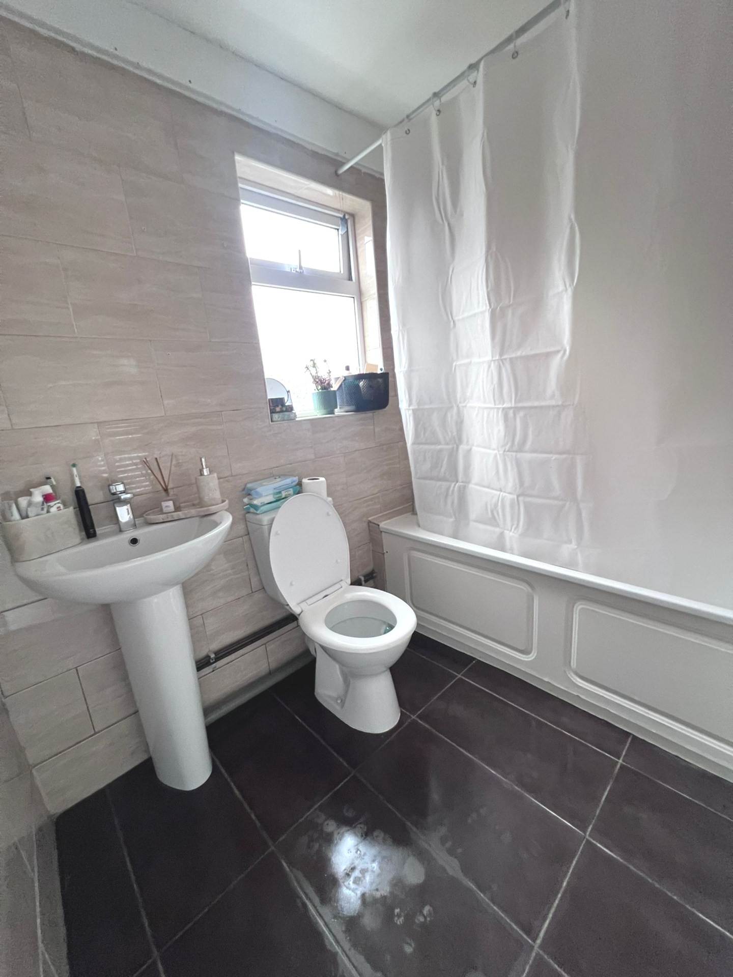 Baylis Road, Slough, Image 12