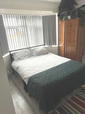 Baylis Road, Slough, Image 9