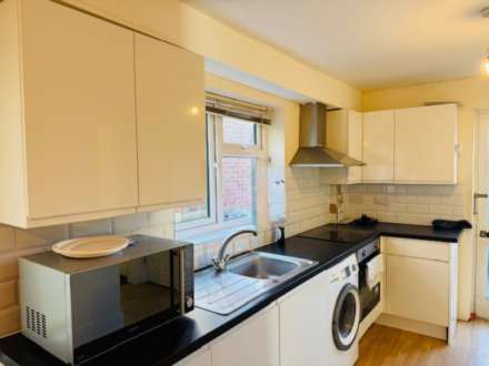 Chairborough Road, High Wycombe, Image 2