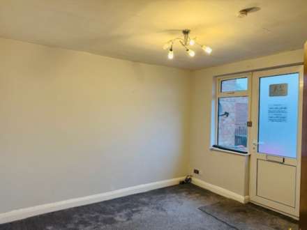 Cressex Parade, High Wycombe, Image 3