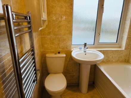 Cressex Parade, High Wycombe, Image 4