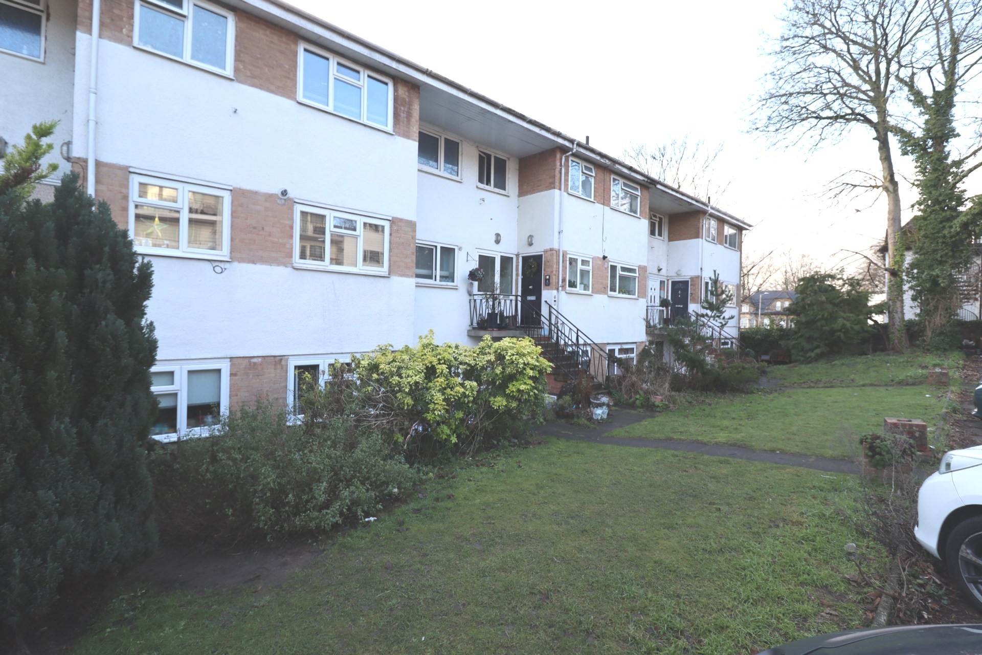 Cedar Court, Totteridge Road, Image 1
