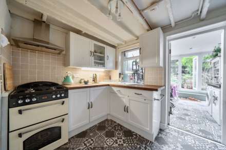 Commonside, High Wycombe, Image 3