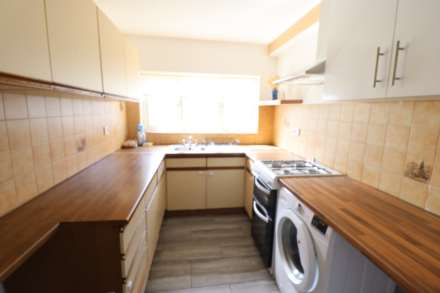 Denewood, High Wycombe, Image 3