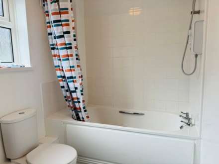 Ditchling, Bracknell, Image 5