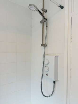 Ditchling, Bracknell, Image 6