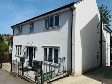 Property For Rent Totteridge Road, High Wycombe