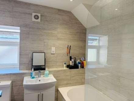 Totteridge Road, High Wycombe, Image 4
