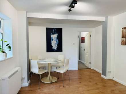 Totteridge Road, High Wycombe, Image 4