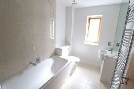 Lindsay Court, High Wycombe, Image 5