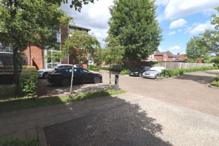 Lindsay Court, High Wycombe, Image 7