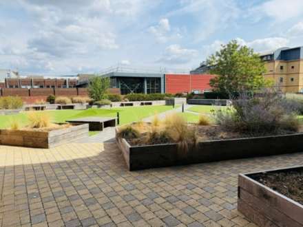 Newland Gate, Lilys Walk, High Wycombe, Image 4