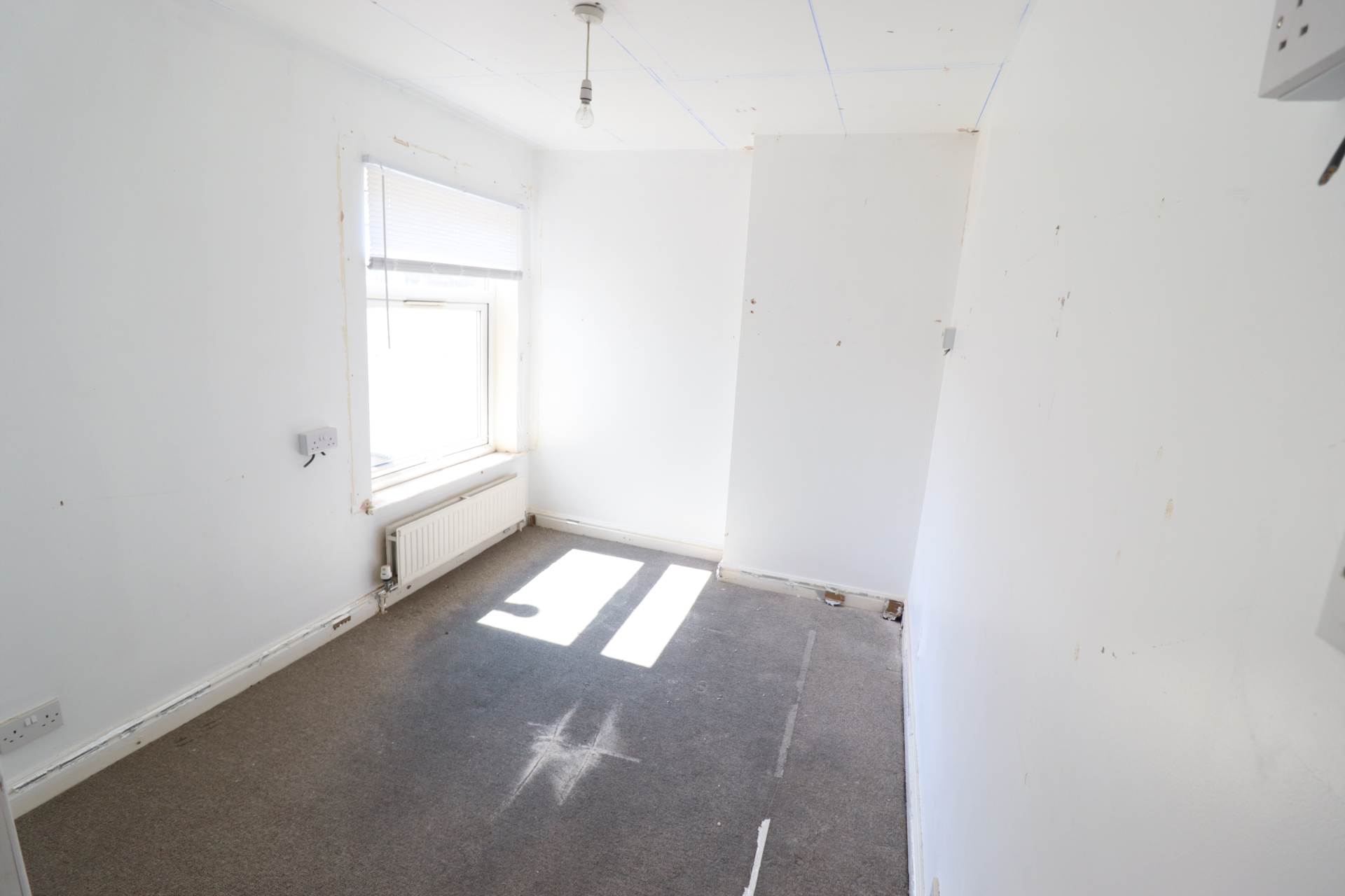 Desborough Road, Image 9