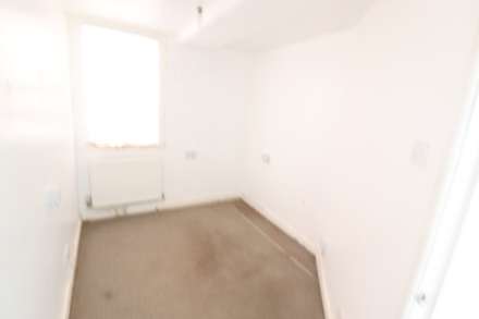 Desborough Road, Image 5