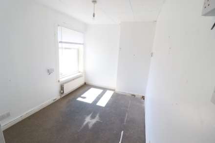 Desborough Road, Image 9