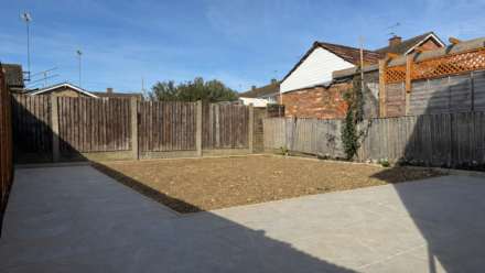 Meadowcroft, Aylesbury, Image 13