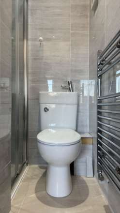 Meadowcroft, Aylesbury, Image 5