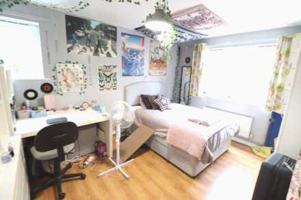 Kibbles Court, St Highes Avenue, Image 4