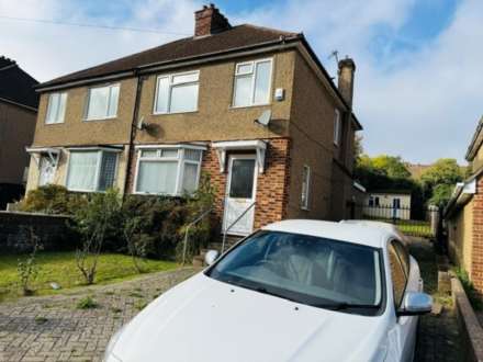 Chairborough Road, High Wycombe, Image 1