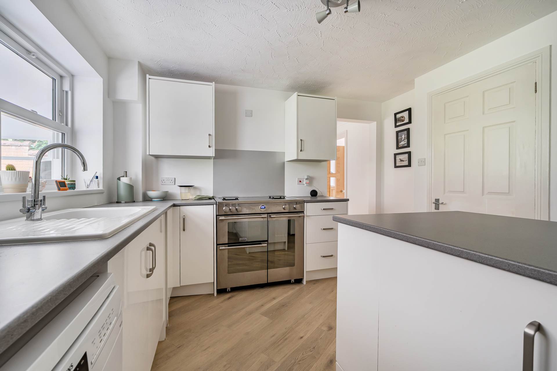 Vicarage Wood Way, Tilehurst, Image 13