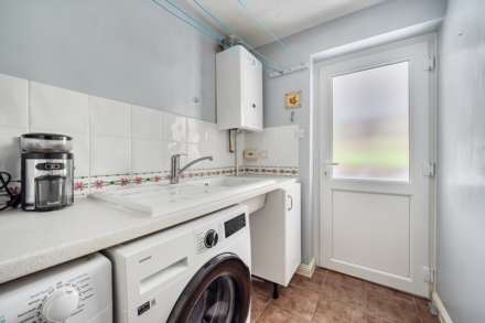 Vicarage Wood Way, Tilehurst, Image 15
