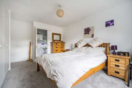 Vicarage Wood Way, Tilehurst, Image 19