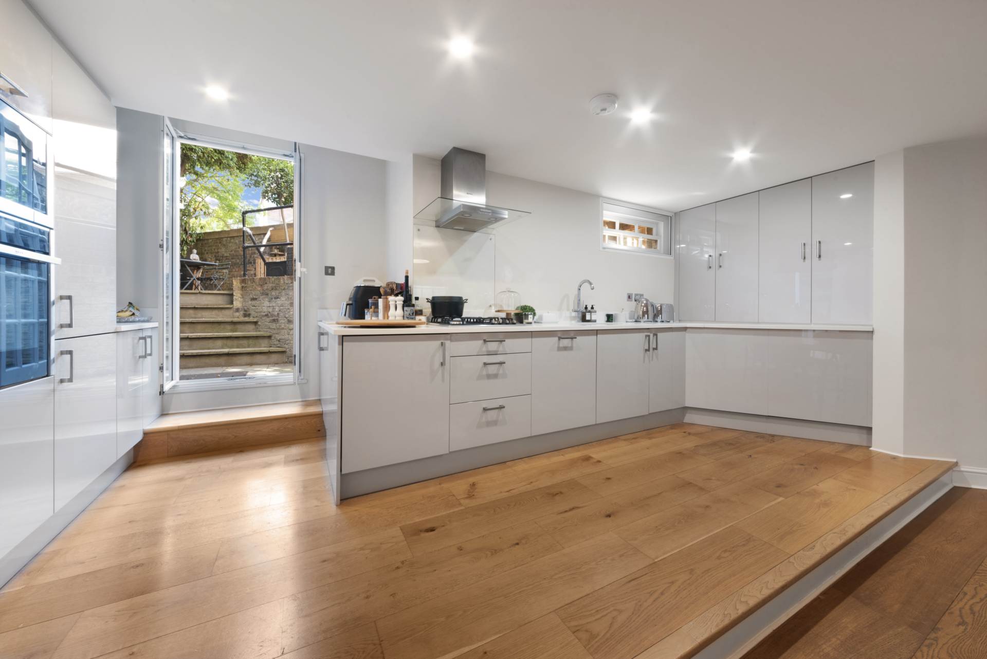 Skinner Place, Belgravia, SW1, Image 8