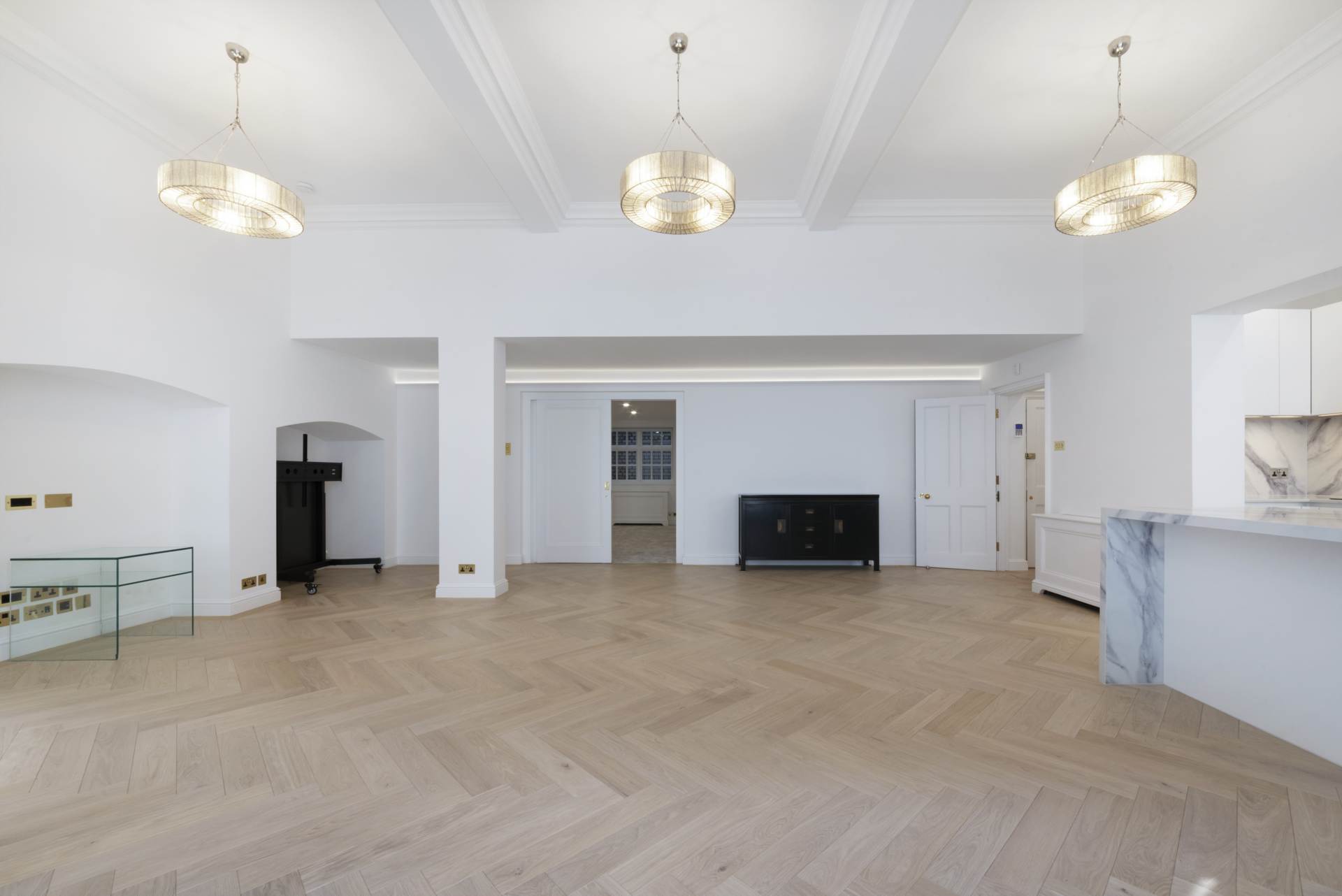 Woods Mews, Mayfair, W1, Image 3