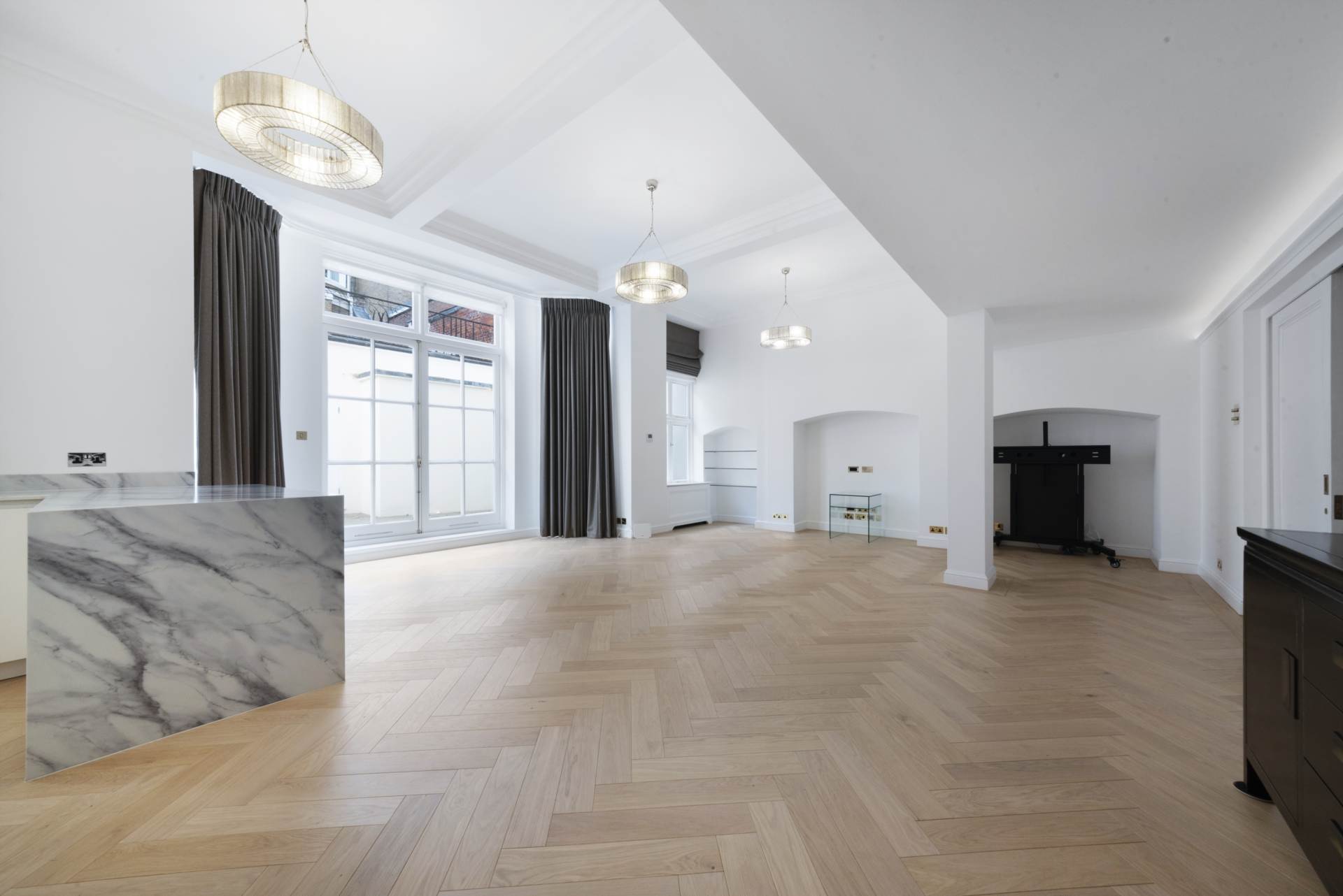 Woods Mews, Mayfair, W1, Image 5