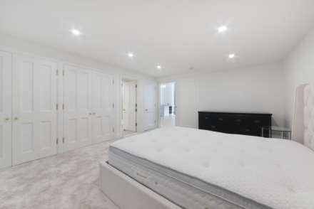 Woods Mews, Mayfair, W1, Image 10