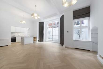 Woods Mews, Mayfair, W1, Image 2