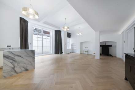 Woods Mews, Mayfair, W1, Image 5