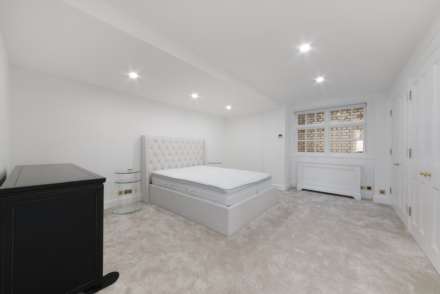 Woods Mews, Mayfair, W1, Image 8