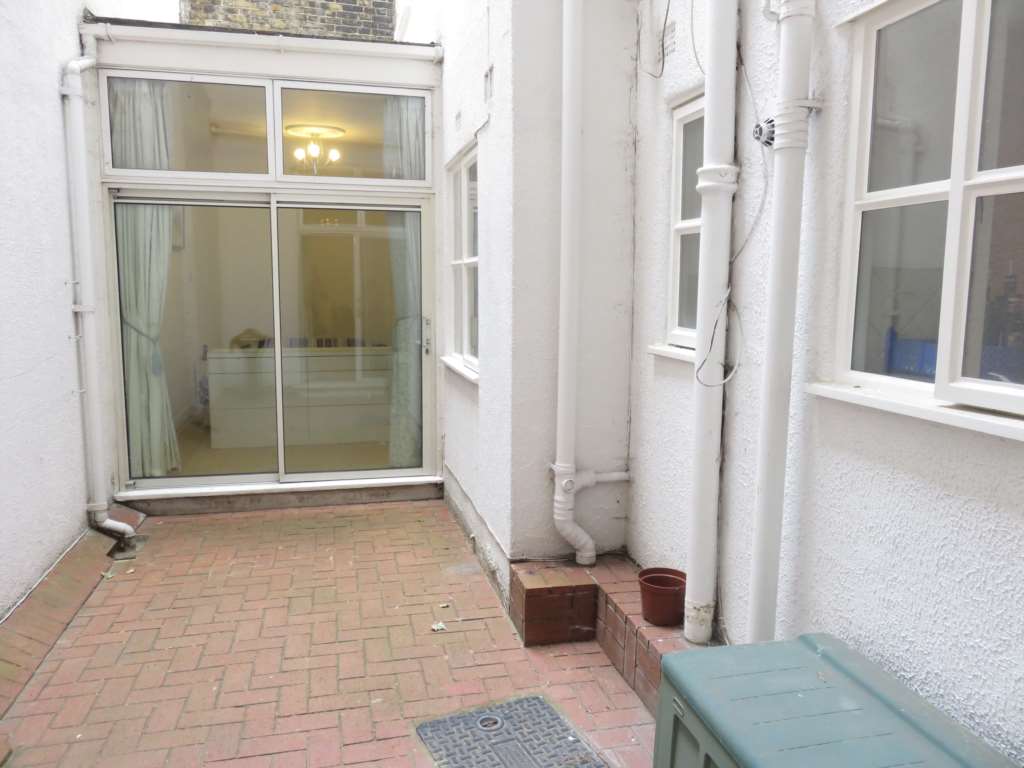 St. Georges Square, Pimlico, SW1, Image 14