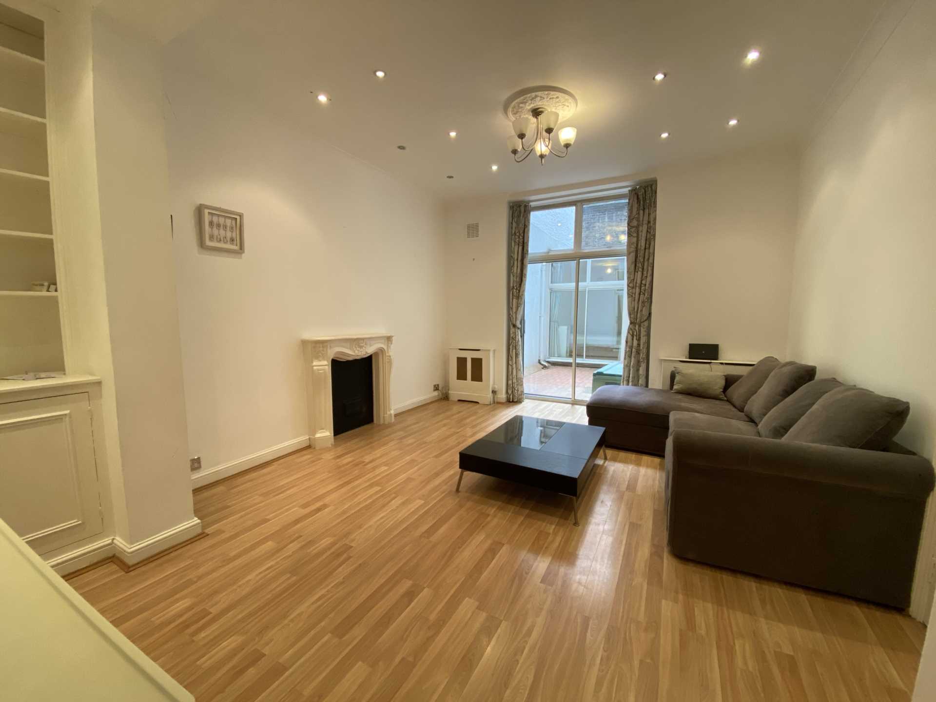 St. Georges Square, Pimlico, SW1, Image 2