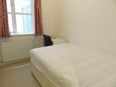 St. Georges Square, Pimlico, SW1, Image 8