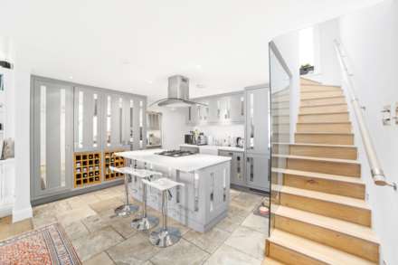 De Vere Gardens, Kensington, W8, Image 2