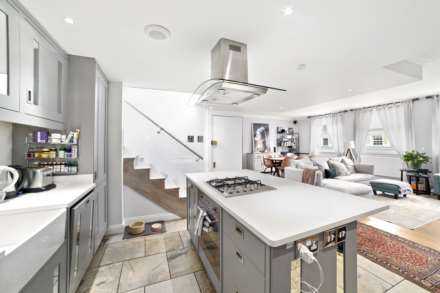 De Vere Gardens, Kensington, W8, Image 4