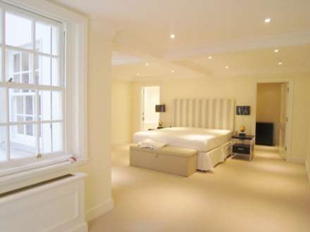 Woods Mews, Mayfair, W1, Image 10