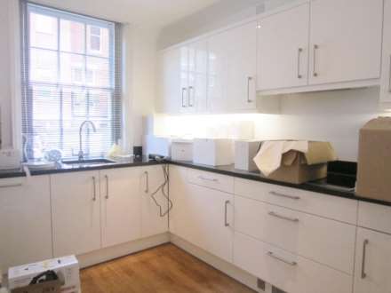 Woods Mews, Mayfair, W1, Image 5