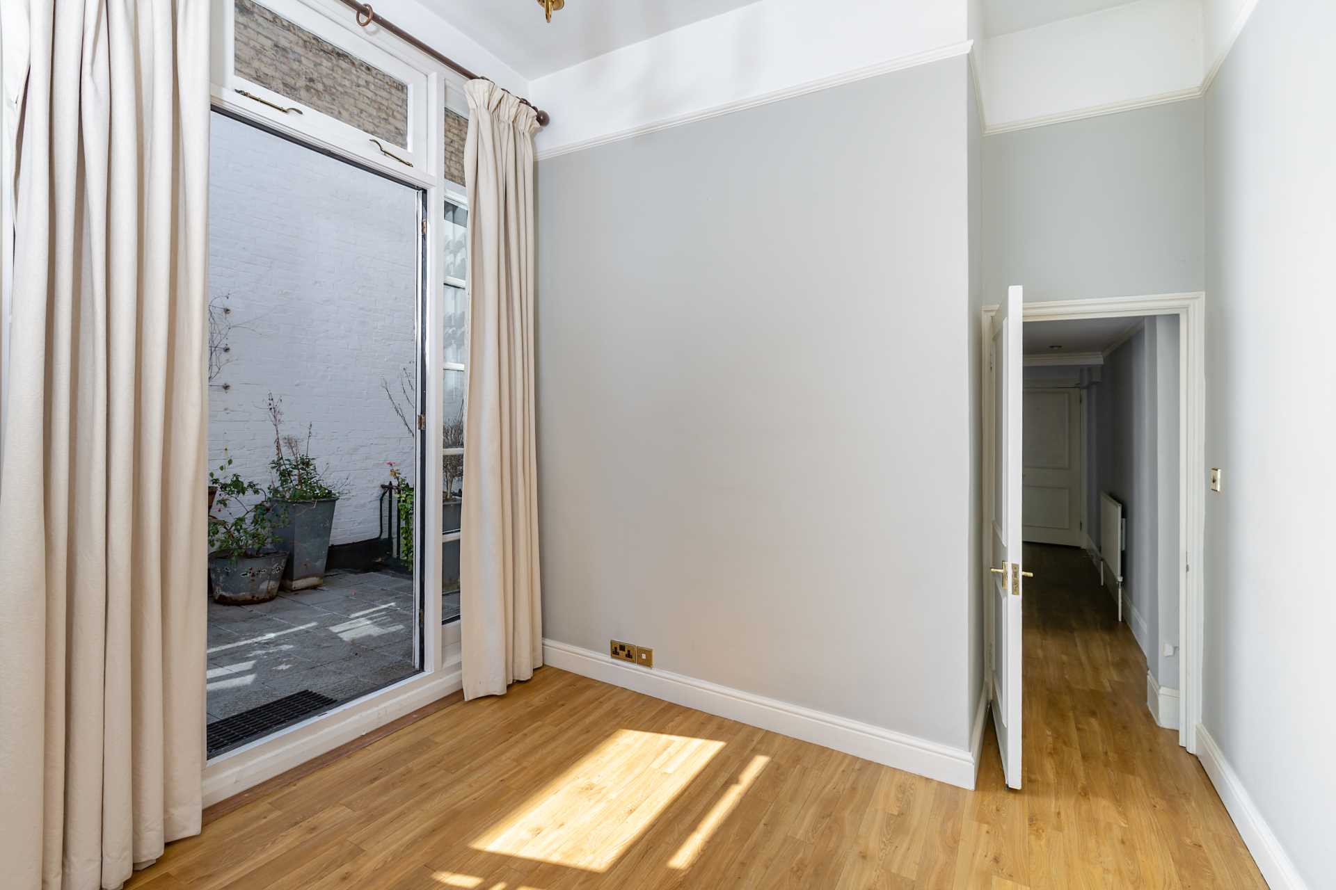 Ennismore Gardens, South Kensington, SW7, Image 12